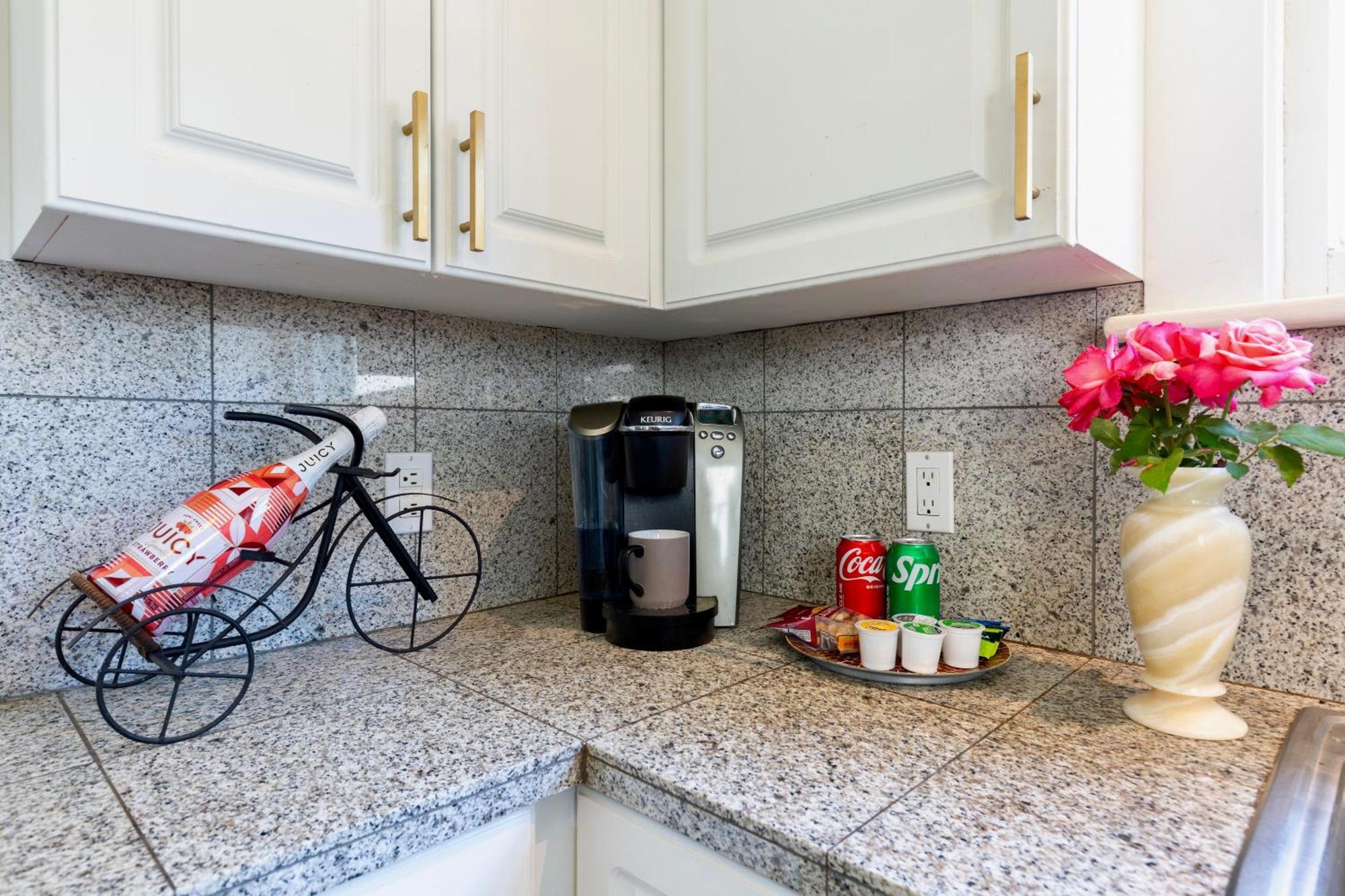 Vintage 3 Bedroom Home In Prime Eastlake Seattle With Private Parking Esterno foto