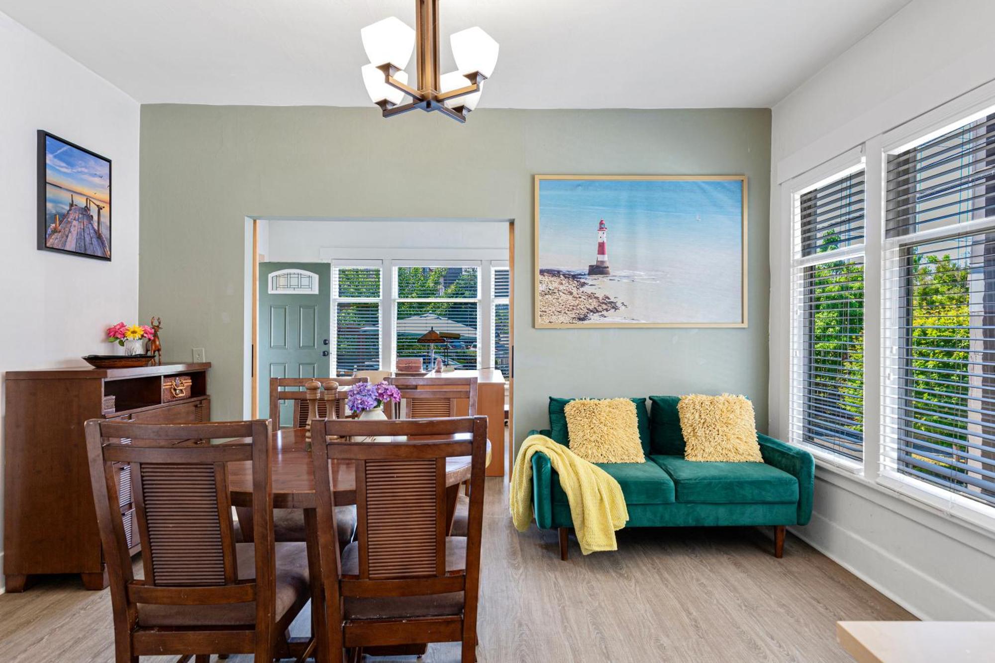 Vintage 3 Bedroom Home In Prime Eastlake Seattle With Private Parking Esterno foto